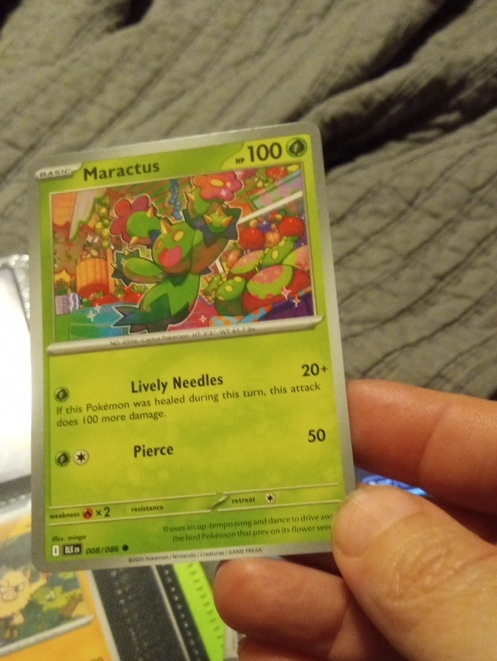 Pokemon Maractus Card - Green, Pink
